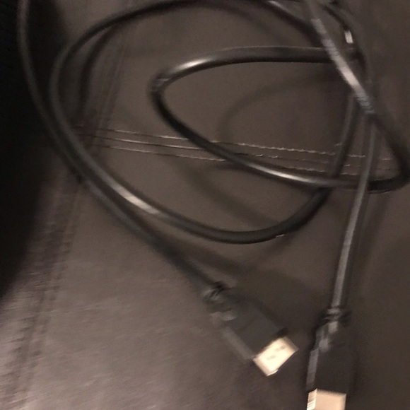 Xbox 360 console+2 controllers+1 game - Picture 7 of 7